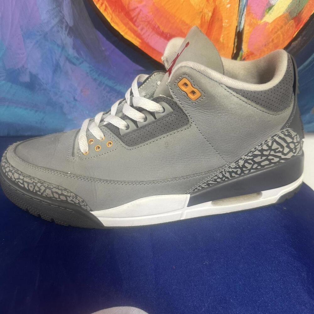 Jordan Men's Grey Trainer